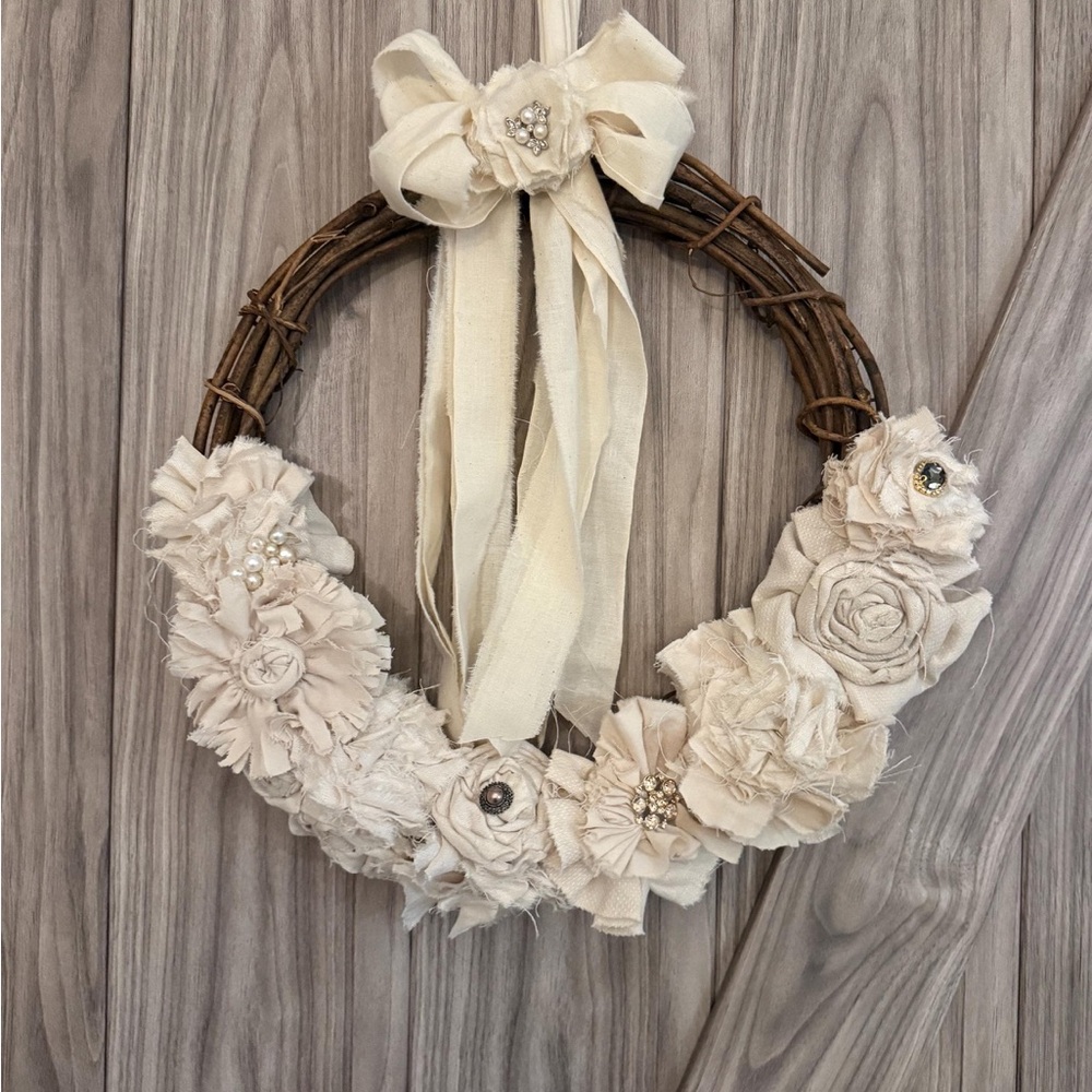 Floral Wreath with Cream Flowers and Bow - Picture 9 of 11